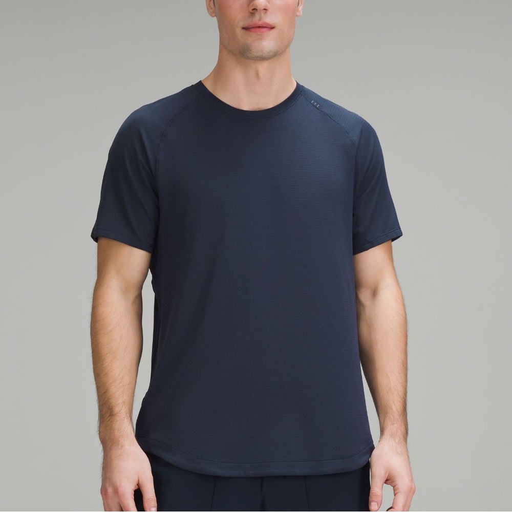 lululemon License to Train short sleeve